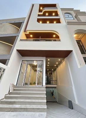 SIÊU PHẨM SIÊU RẺ - 31B Hoàng Hoa Thám, P.12, TB, có hầm, thang máy