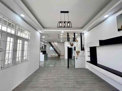 Bán Nhà Hoàn Công Mặt Tiền Hiền Vương