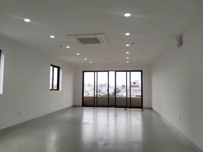 Toà văn phòng hòa cường – full kính, mới 100% - chỉ từ 10 tr/tháng