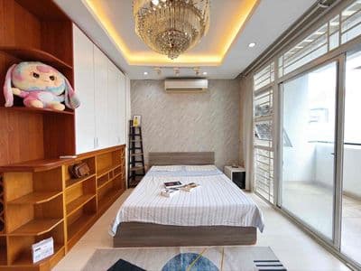 Penthouse ngay VinCom Cộng Hoà 11tr full nội thất 90m2