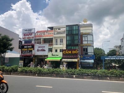 Nhà 1 Trệt 3 Lầu MT Lê Văn Việt ~ 4,5m*23m= 100m2 - Q9. 35Tr/tháng
