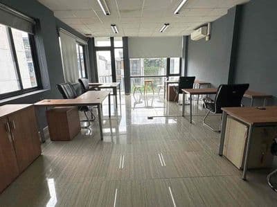 Cho thuê văn phòng 45m2 full nội thất 8,5tr Vạn Phúc City