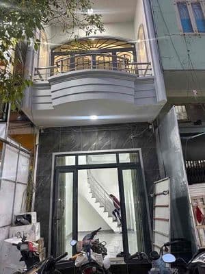 Nhà mặt tiền đường-Ngay chợ-Thuận tiện ở+kinh doanh