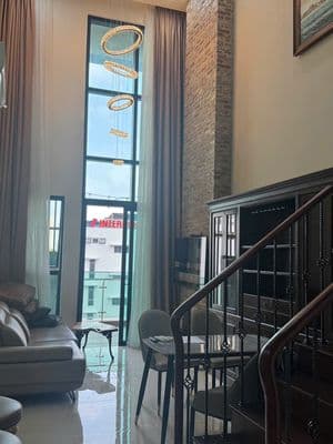 Căn hiếm- 2pn duplex 123m2 sân vườn full nội thất giá chỉ 32tr/ tháng.