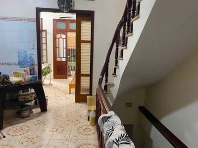 Cho thuê nhà Thụy Khuê 70m² x 4 tầng 5PN, ngõ rộng, đủ đồ chỉ 16 triệu