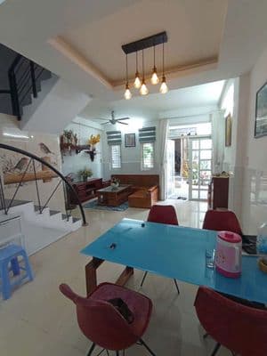 Nhà 3 tầng, 4PN 4WC,đối diện cổng Vạn Phúc city hbphuoc