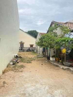 Bán nhanh Lô đất 100m2 Phú Đông