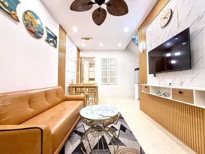 Cho thuê nhà mới đẹp 3 phòng ngủ full nội thất hẻm tttp giá 15triệu