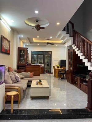 Nhà 3 tầng 3Pn đường Hoàng Thế Thiện, Hoà Xuân