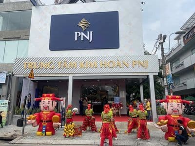 Cho Thuê Nhà Góc 2MT An Dương Vương 12x25 Trệt 2 Lầu Suốt P.4 Quận 5