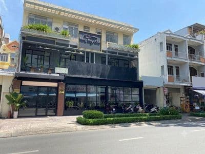 Mặt tiền bà huyện thanh quan q3 – 11x20m – trệt 3 lầu – văn phòng