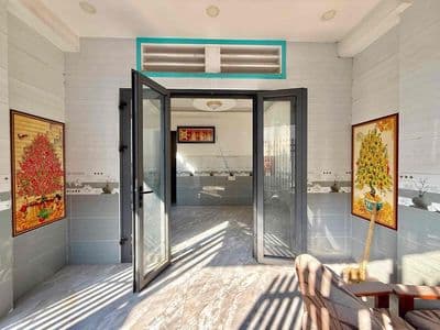 Nhà ngay chợ đêm linh trung- bình chiểu -thủ đức nhà 2 tầng - 3pn