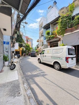 Mặt tiền đường Phường 10 Tân Bình - Nhà đẹp chính chủ ở ngay - 3 Tầng.