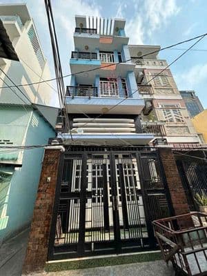 Cho thuê nhà nguyên căn Trần Quang Khải, 4.2 x15m, 4pn/5wc