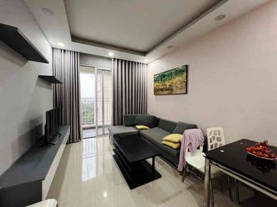 Căn hộ 2 phòng ngủ. chung cư Golden Mansion. gần cv Gia Định