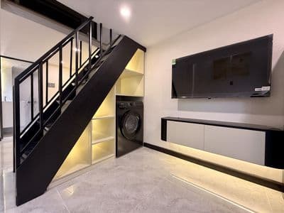 Căn hộ duplex đống đa full nội thất -ban công -thang máy-giặt riêng