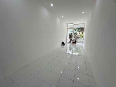 Mặt bằng kinh doanh trung tâm ngã tư thủ đức
