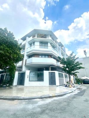 Căn Góc Diện tích 8x20m Nhà 1 Hầm 4 lầu cần cho thuê - 50 triệu/ tháng