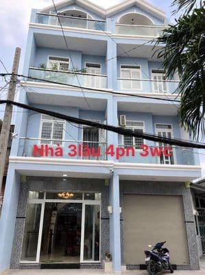 Cho thuê nhà mặt tiền 4 phòng gần ngã tư thủ Đức