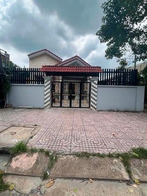 Nhà phố sân rộng 10x16 - kdc phước thiện, long bình - gần vinhome