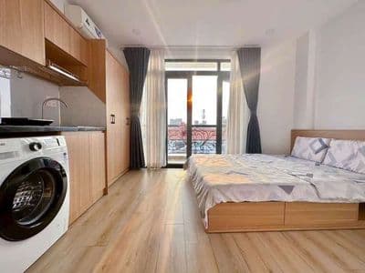Căn hộ full nội thất view ngắn nhìn thành phố ngay trường chinh