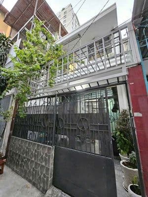 Nhà Mới thông thoáng, 1 trệt 1 lầu - Phan Đăng Lưu PN