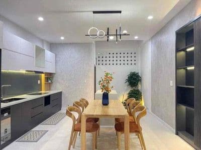 Cho thuê nhà 3 tầng mặt tiền dương đức hiền