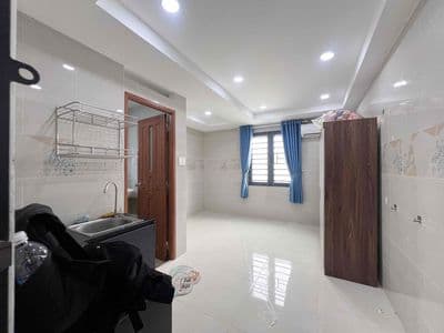 Mới xây_cửa sổ trời_full nội thất_ngay phan văn hớn_gần kcn tân bình