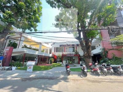 Biệt thự sân vườn chill - ngay khu trường đại học - quận bình thạnh