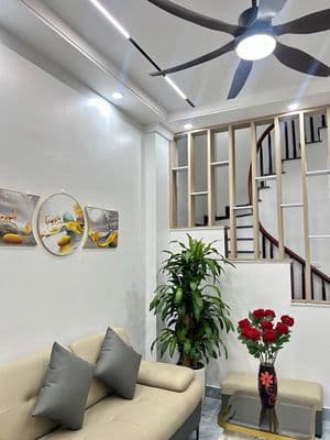 Chỉ 4 tỷ 85- 30m² cách 1 nhà ra ô tô tránh ngay ubnd, đh đại nam