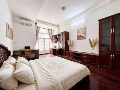 Căn Hộ 1 Phòng ngủ riêng 50M2 Cửa Sổ Siêu Thoáng