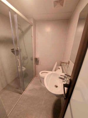 Cho thuê tập thể láng hạ 100m2 - 14.5 tr