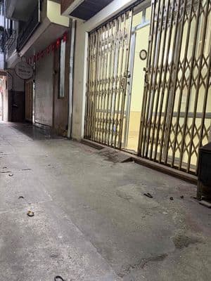 cho thuê nguyên căn 5T x 45m2 Phúc Xá ( ở, kdoanh, kho, lớp học )