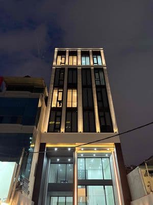 Chính chủ cho thuê mặt bằng mới 100% trong toà nhà