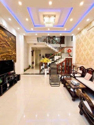 Bán nhà 3 tầng 3 mê đúc Mt đường Nguyễn Khang 95m2