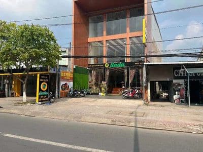 Nhà Mặt Tiền Kinh Doanh- Diện Tích Lớn