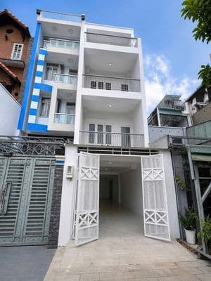 SIÊU PHẨM MỚI XÂY -79B Trần Quang Diệu, P.14, Q.3-4 Tầng, Có thang máy