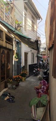 Nhà chính chủ cần bán ngay hẻm Phạm Văn Đồng