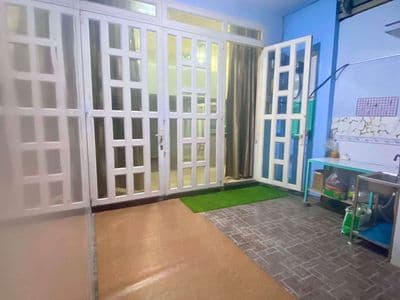 Nhà Mặt Tiền Kinh Doanh
