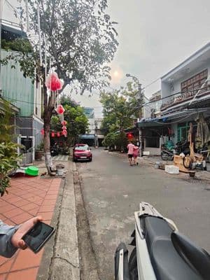 Hiếm, mặt tiển đội cấn, sân ô tô, có dòng tiền chỉ 5.5 tỷ cẩm lệ