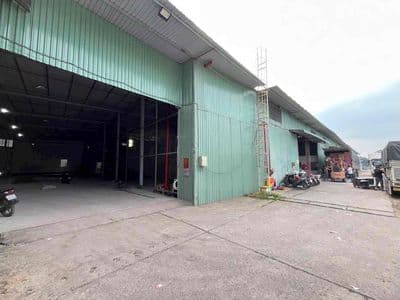 Cho thuê kho xưởng 600m2; 1.100m2 đường nhánh gần QL 1K, Linh Xuân, TD