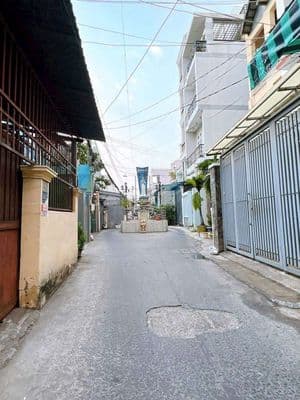 Hẻm Xe Hơi 7 Chỗ 79m 3 Tầng Q4
