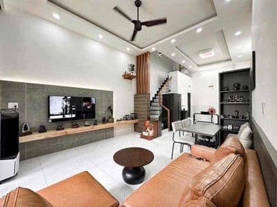 Nhà 1 trệt 2 lầu sân thượng gồm 4PN 4WC sẵn nội thất gần Lã Xuân Oai