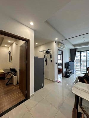 Cho thuê căn hộ gần Cresent Mall ở liền - 67m2 2PN 2WC chỉ 12triệu