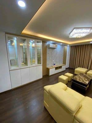 Cho thuê nhà phân lô Trung Kính Yên Hoà 50m 5 tầng 5PN Full đồ