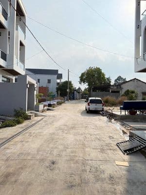 Bán lô đất thổ cư ngang 8x30m ,ngay ubnd Chánh Hiệp, HCM , SHR