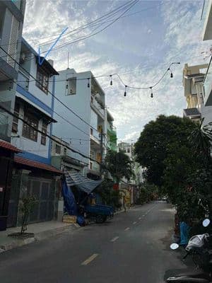 Cho thuê nhà HXH Lê Thị Hồng P17 Gò Vấp 5m 14m 4pn 3wc gần chợ căn cứ