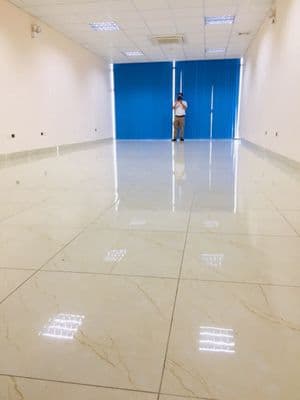 Cho thuê Văn phòng tại phố Vạn Phúc, 85m2, ĐH, thang máy, chỉ 9tr/tầng