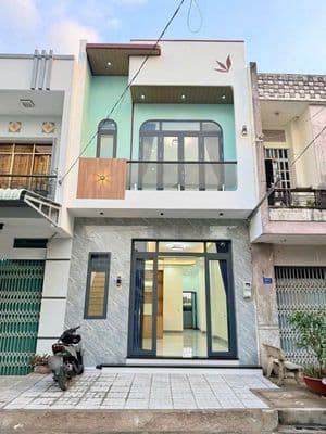 nhà ngộp ngay trường cấp 2 Hội Nghĩa chỉ 1ty585 có vay
