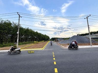 Mặt tiền đường lớn mở rộng 32m xây biệt thự, kinh doanh buôn bán